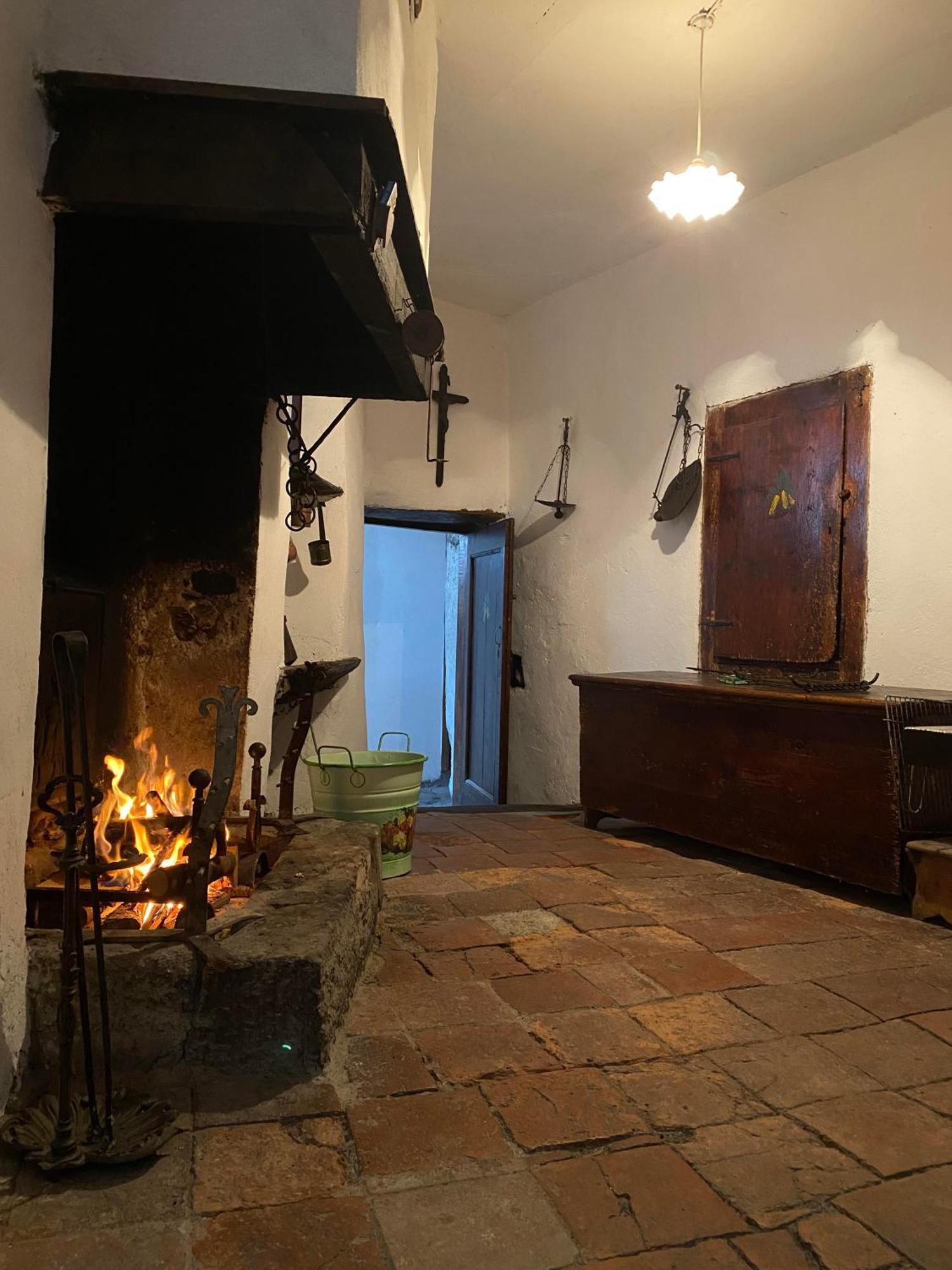Casa Nel Centro Storico Di Borno Villa Eksteriør billede