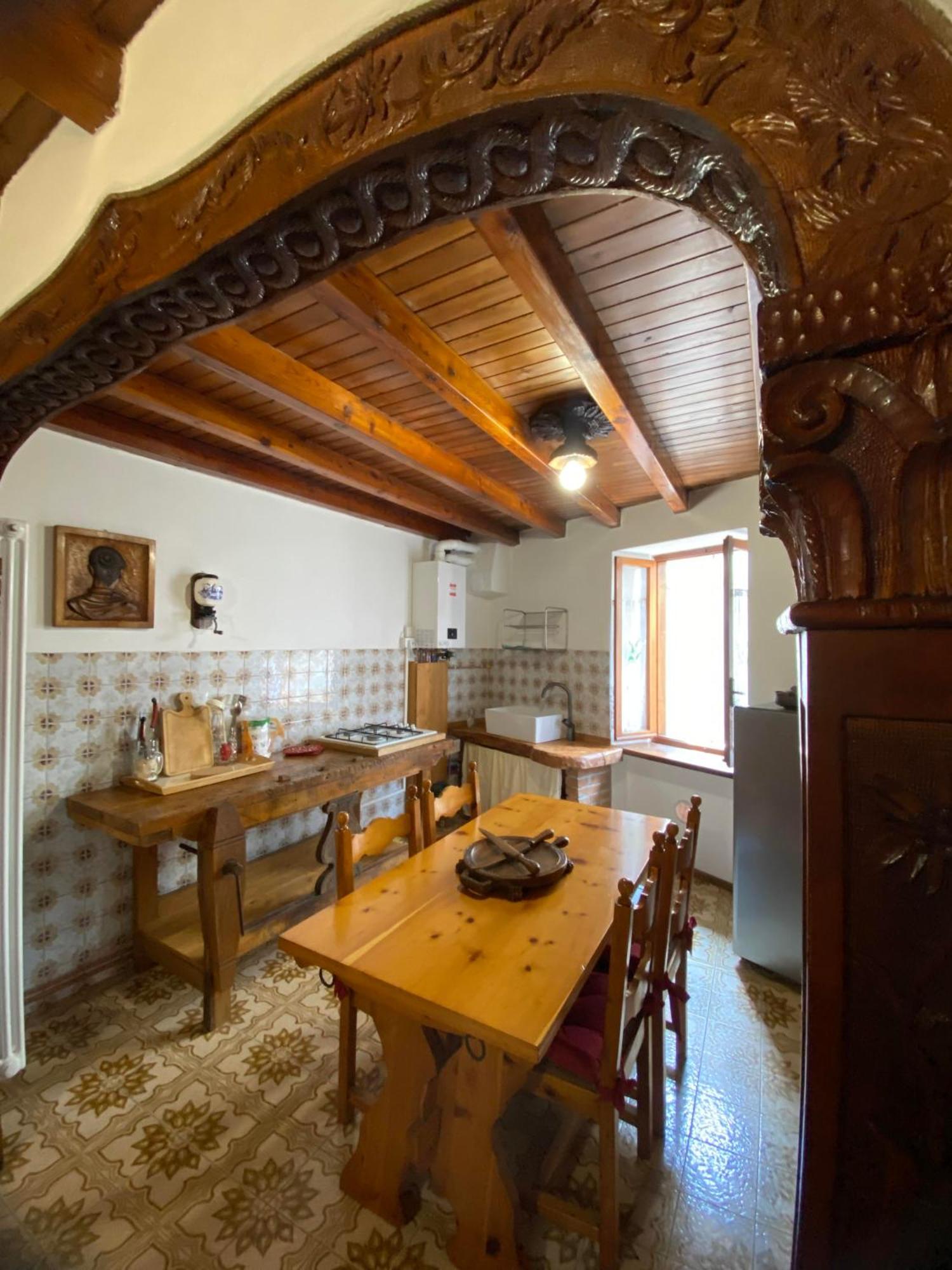 Casa Nel Centro Storico Di Borno Villa Eksteriør billede