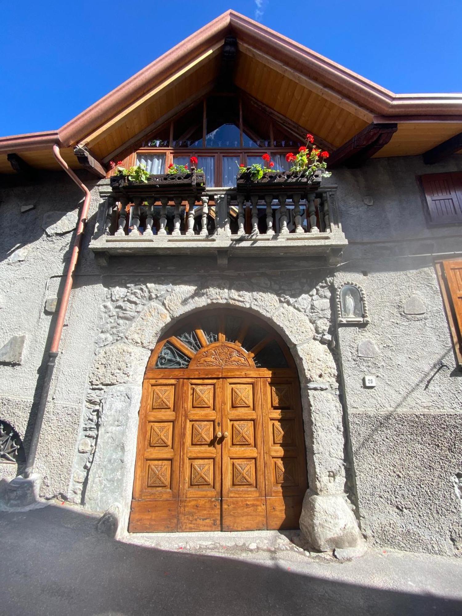 Casa Nel Centro Storico Di Borno Villa Eksteriør billede